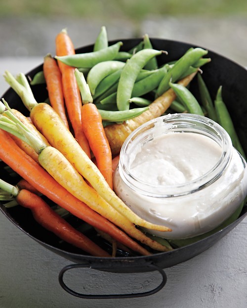 Lemony white-bean hummus