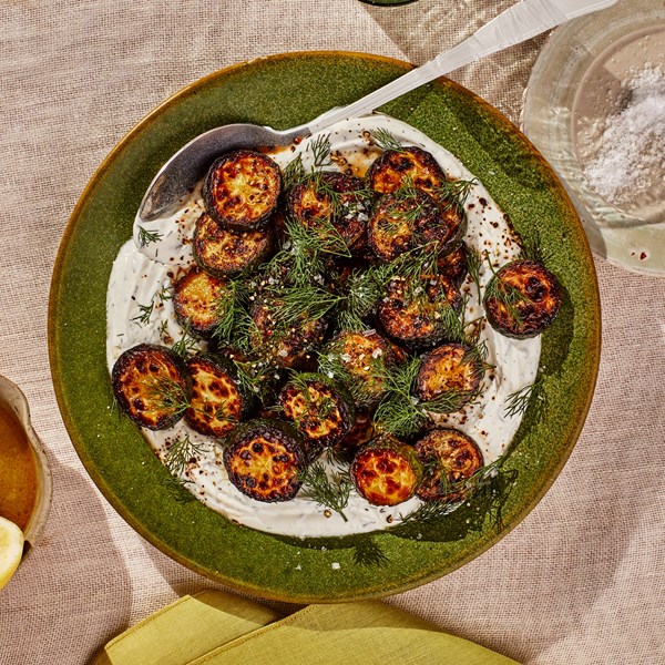 Lemony zucchini with sour cream and dill