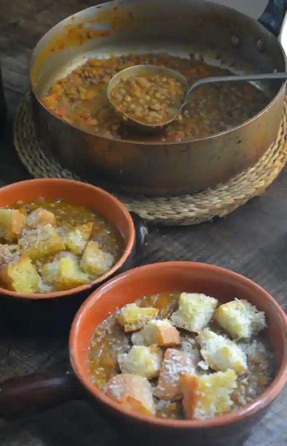 Lentil and tomato soup