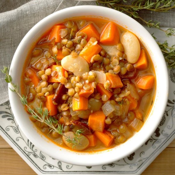 Lentil, bacon & bean soup