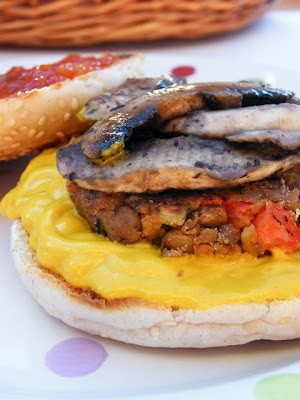 Lentil courgette & thyme burgers