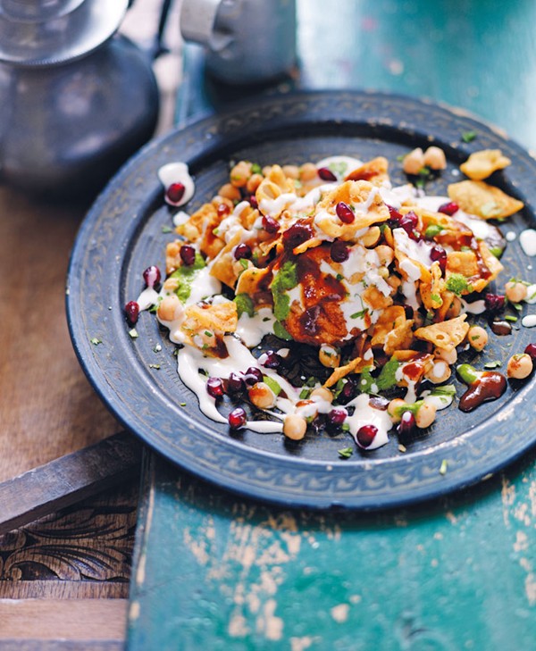 Lentil dumplings with fried pastry, yoghurt and pomegranate seeds (Bhalla papdi chaat)