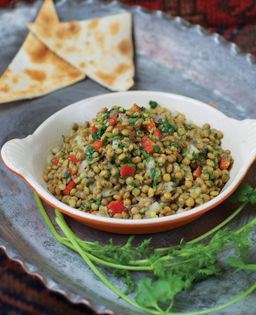 Lentil salad (Salad-e adasi)