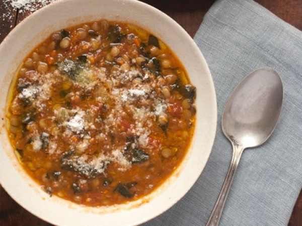 Lentil soup with tomato and Tuscan kale