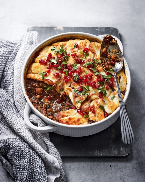Lentil stew with halloumi topper
