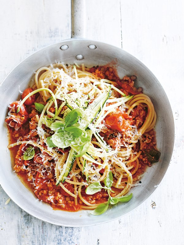 Lentil, veal and zucchini spelt pasta
