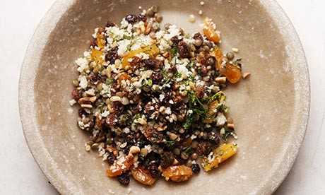 Lentils and couscous with raisins and apricots