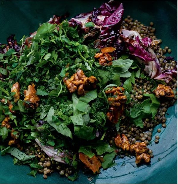 Lentils, radicchio and walnuts with manuka honey