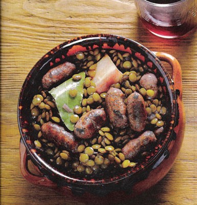 Lentils with bacon and sausages
