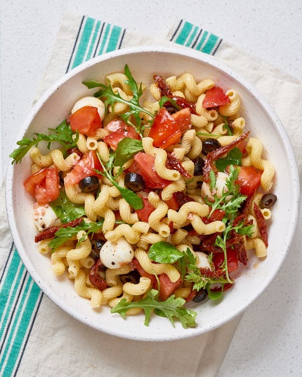 Light & fresh Italian pasta salad