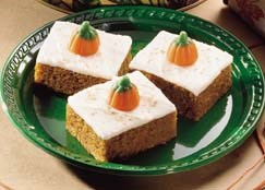 Light and spicy pumpkin bars