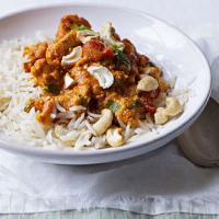 Light chicken curry