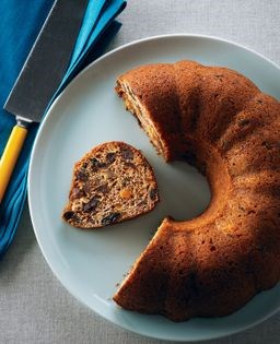Light fruitcake ring