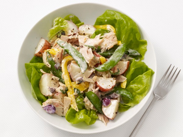 Light Niçoise salad