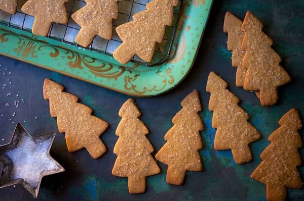 Light spice cookies