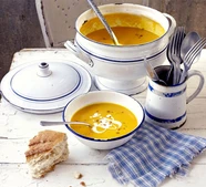 LIghtly spiced carrot soup