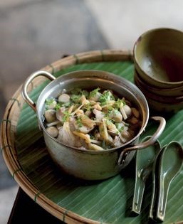 Lily flower and pork soup (Canh kim châm thit heo)