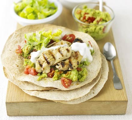 Lime & pepper chicken wraps