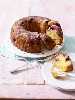 Lime and blueberry ring drizzle