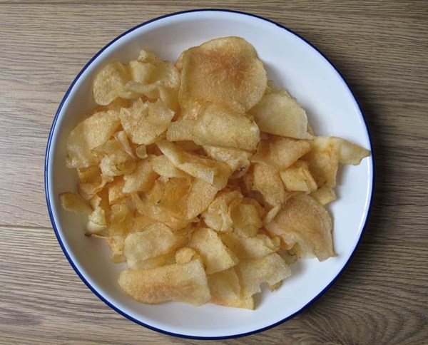 Lime and chilli crisps
