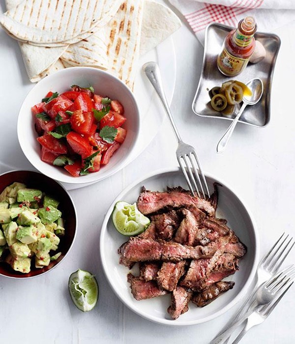 Lime and chilli skirt steak fajitas