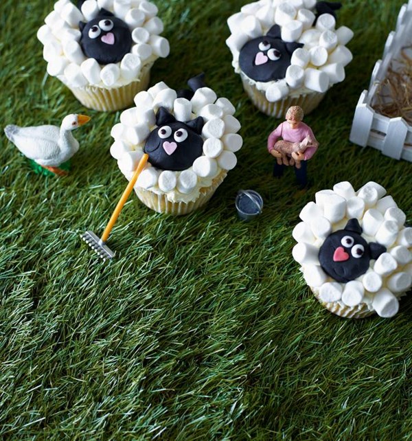 Lime and coconut lambkins