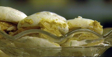 Lime and coffee meringues