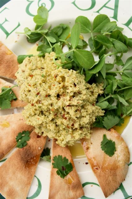Lime and coriander hummus