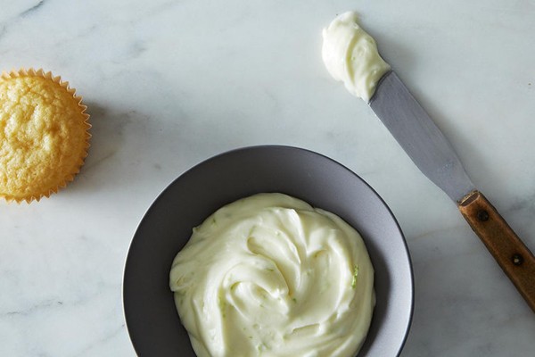 Lime cream cheese frosting