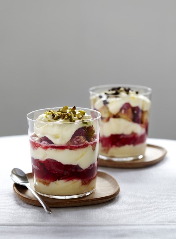 Limoncello and raspberry tiramisu