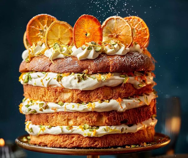Limoncello panettone cake