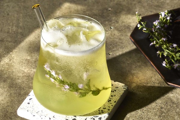 Limoncello spritz