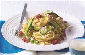 Linguine carbonara with courgette ribbons