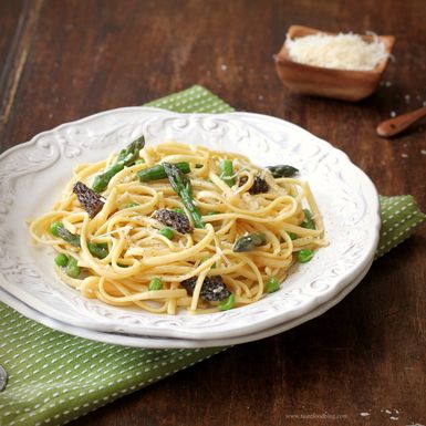 Linguine with asparagus, morels and fava beans