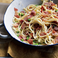 Linguine with bacon and ricotta