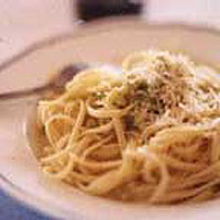 Linguine with broccoli, garlic and chilli