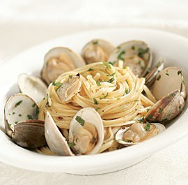 Linguine with clams & lemon-garlic oil