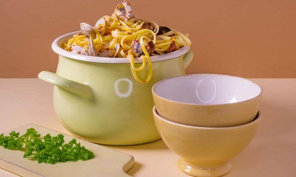 Linguine with clams
