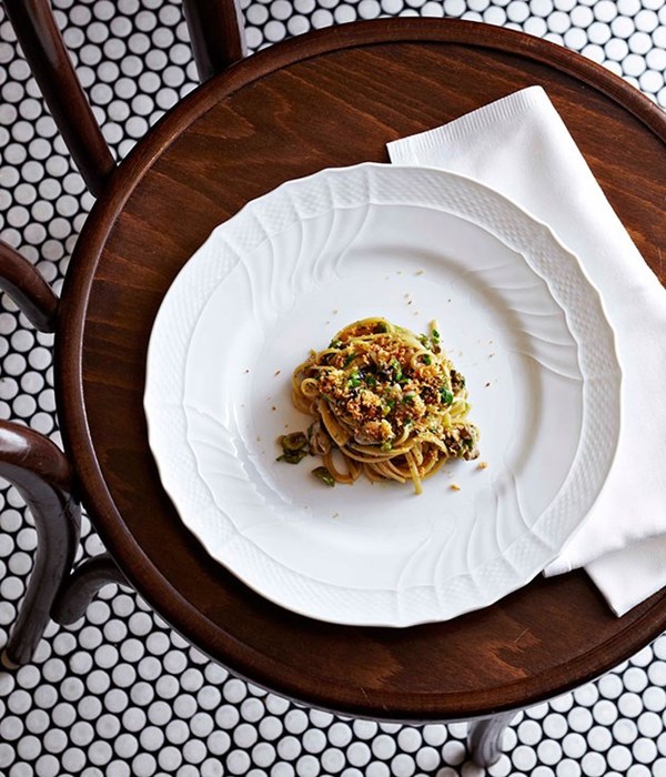 Linguine with clams and Schaefer beer [Rich Torrisi and Mario Carbone]