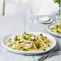 Linguine with crushed peas, broad beans and ricotta