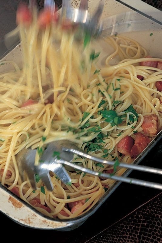 Linguine with garlic oil and pancetta