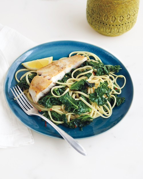 Linguine with kale and cod