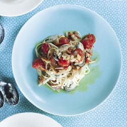 Linguine with mussels, vine tomatoes, chillies and almonds
