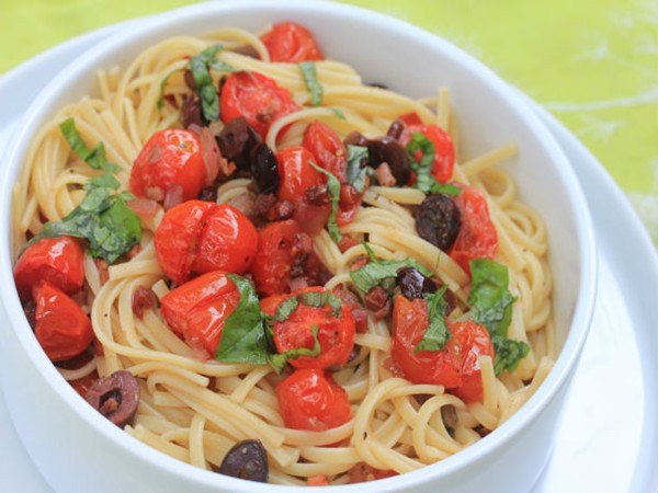 Linguine with oven-roasted tomato puttanesca