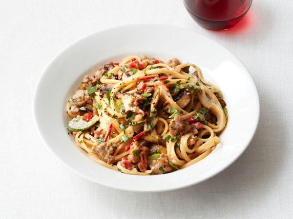 Linguine with sausage and mushrooms