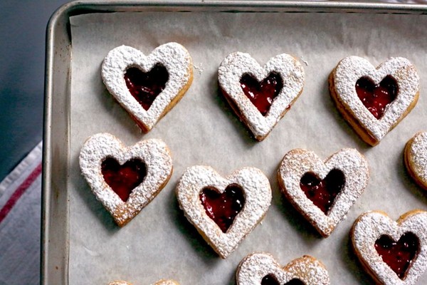 Linzer cookies