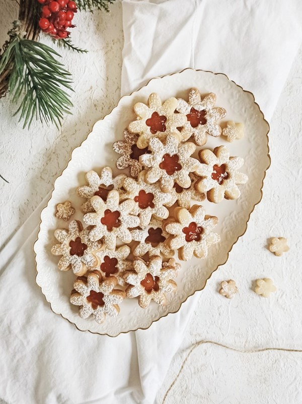 Linzer cookies