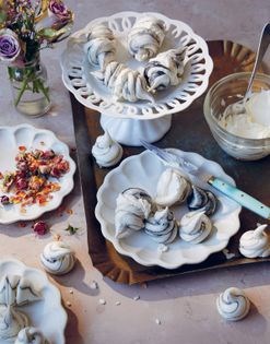 Liquorice meringue kisses with rose cream