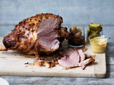 Listy's glazed ham