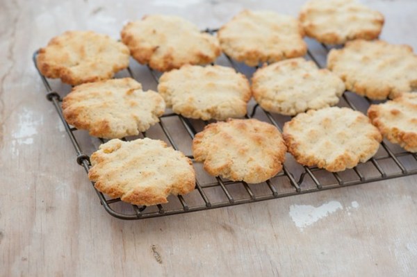 Little almond breads